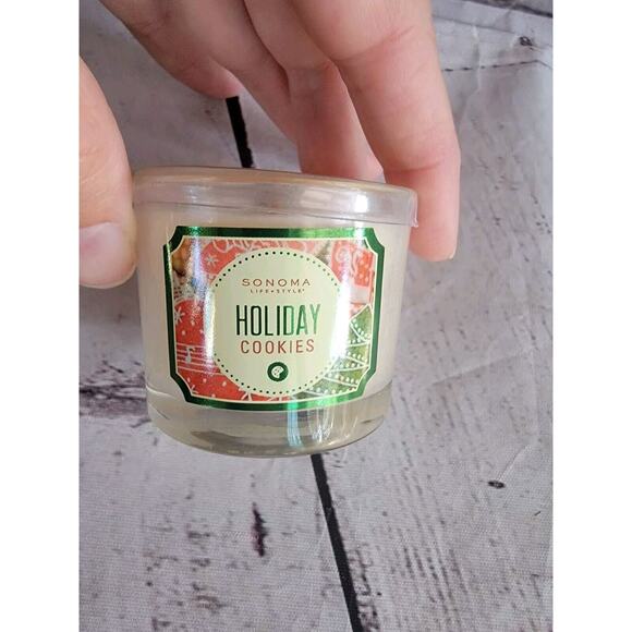 William sonoma Holiday Gift set 3 candles 1.5 Ounces Unburned - Picture 3 of 6